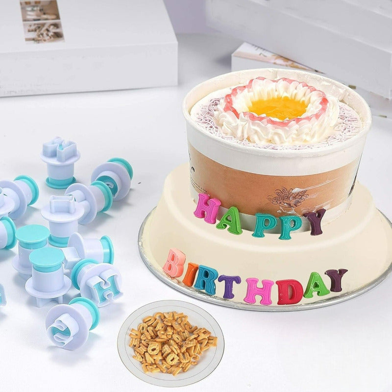 26 Cortador Fondant Letras Mayuscula Cortadores Con Expulsor
